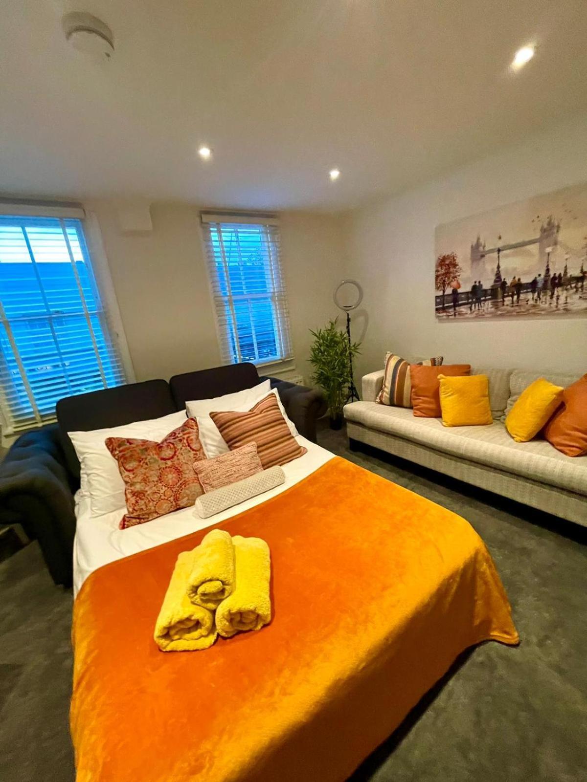 1 Bedroom Flat In Knightsbridge *